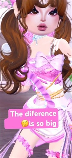 High roblox graphics quality and Low #khorshidplays #dresstoimpress #roblox #fyp #shorts