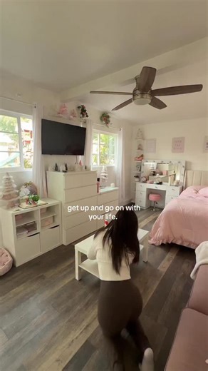 Diva luxe living Co. on Instagram: "Get up and go on with your life 💪🏻💗 Even if it’s just cleaning your room or wiping down a table — moving your body, fixing your space, and showing up for yourself counts. Your room is your reset zone, and sometimes all it takes is one small step to feel back in control. 🛏️ Clean space = clear mind 🪞 Soft, pink, and feminine but still powerful 🧼 Romanticizing the little routines that bring you back to life This is your sign to stop scrolling, stand up, an