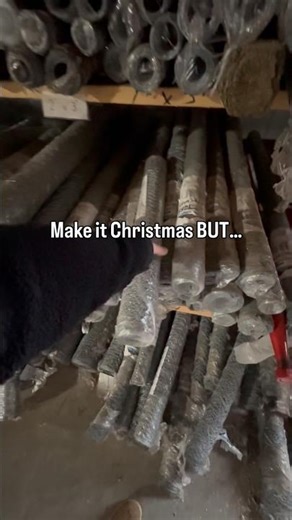 Make it Christmas BUT use chicken wire! giant bow x ralph Lauren trend #diy #christmascrafts #bow
