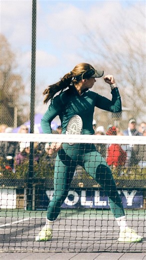 American Platform Tennis on Instagram: "APTA Play of the Week 🙌 @t_jandric wins an incredible hands battle at the Fairfield Open ⚡️"