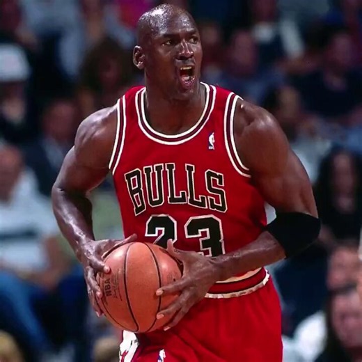 (1996) 30 years ago today, Michael Jordan dropped 45 PTS on 70% shooting against Shaq and Penny’s Orlando Magic.Completing his revenge in a sweep.