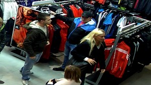 Na košický Aupark útočia zlodeji. Pozrite si ich akciu...