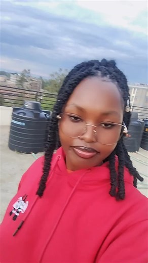 Double_C🫧 (@double.e_c)’s videos with original sound - Newton🪶