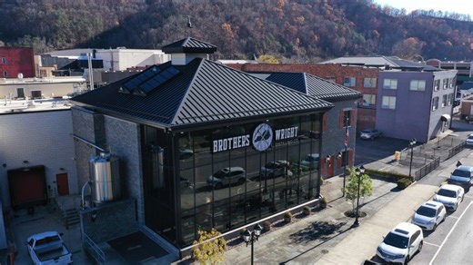 Kentucky distillery boosting local economy in face of tariffs on bourbon