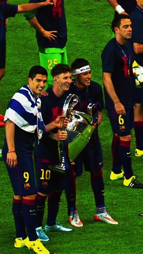 AC Milan 2005 🔴⚫ vs Barcelona 2015 🔵🔴(quem venceria ?)#futebol