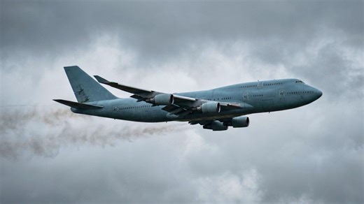 Boeing 747 crews confront total engine loss in two extreme emergencies