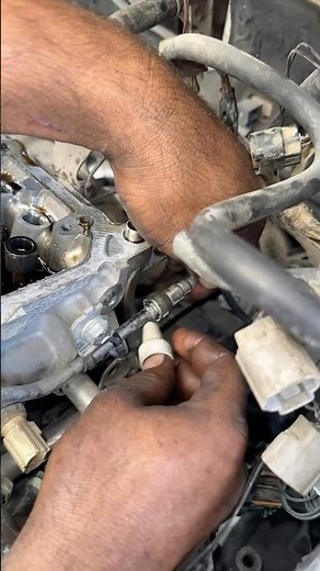 How to Remove fuel injector Hose Easy Trick #automobile