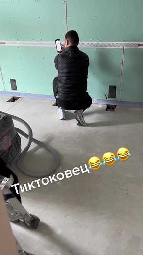 Відео користувача Дмитро (@paint_mechanization_kiev) з композицією «оригинальный звук - Дмитро»