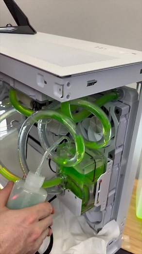 A lot of misconceptions with custom loops exist. Especially the “my Aio does the same thing” when it’s the go to cooling choice for professionals. Gaming isn’t the main showcase for these it would be editing and workstations. You also have more headroom for overclocking and can cool your gpu in it! These are great because parts can be fixed or changed unlike an Aio which has a lifespan. Have you done a custom loop yet? #custompc #gamingpc #pcrepair #computerrepair #laptoprepair #pcsetup #gamings