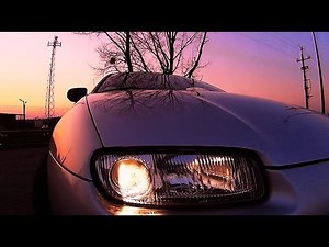 MAZDA 323F - Official