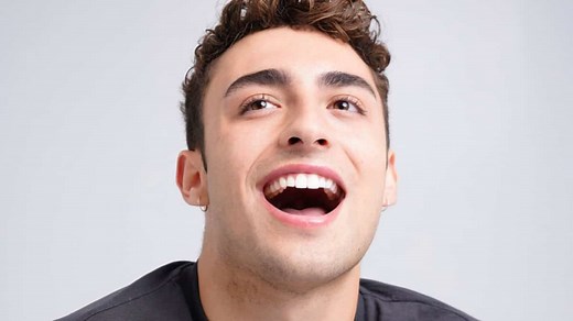 Ça veut dire quoi, être queer? On a demandé à 7 personnalités LGBTQ