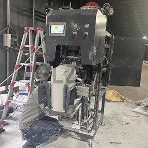 [Hot Item] Fully Automatic Sand Feed Metal Plastic Particle Filling Bagging Weighing Packing Machine