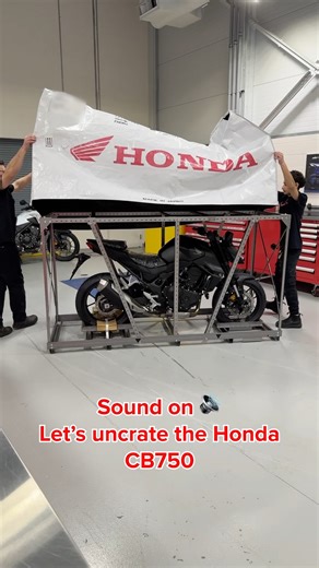 You're gonna want to turn your sound on for this one. 🔊 The clicks, the clinks, the peels - the CB750 uncrated one detail at a time. #Uncrating #ASMR #HondaCB750 | Honda Motorcycles Canada