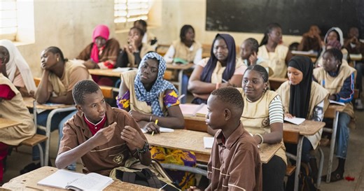 Senegal: In some classrooms, deaf and hard-of-hearing pupils now study alongside everyone else | Africanews