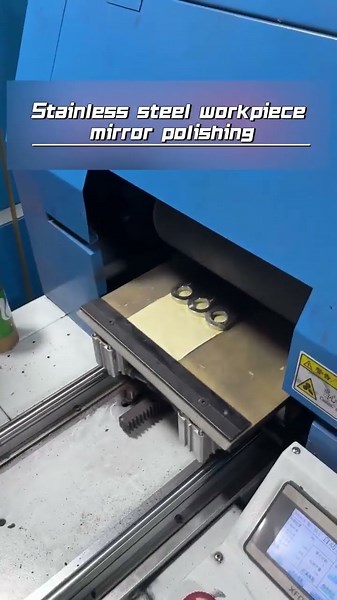 Achieve #8 Finish👏 with Our Stainless Steel Polishing Machine.