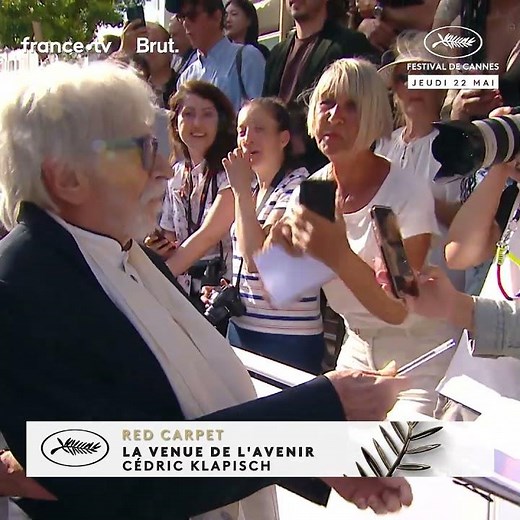 L'unique Pierre Richard : légende du cinéma et idole du public à Cannes !