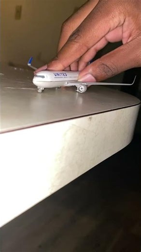 United Airlines Boeing 767-300ER powered GE-CF6-80C2 engines distinct powerful roar during Takeoff