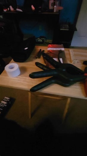 Broken hand self fix . Im not impressed with this current situation. But I can't count on Tennessee medical. Please keep me in prayer. This is an extremely painful process. | David C Bateman