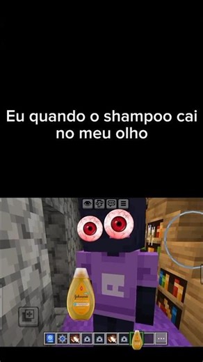 Eu quando o shampoo cai no meu olho