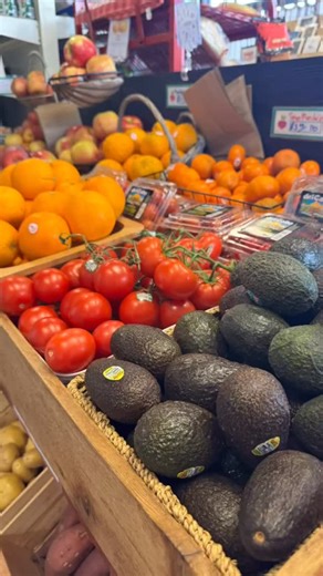 Our produce is looking FIRE 🔥 this week at the co-op! Jalapeños , Rainbow Carrots, English Peas, and so much more! PLUS big, juicy Golden Nugget Mandarins and Heirloom Navel Oranges that are still going strong 🍊 Swing by the Kitsap Community Food Co-op and fill your basket with the good stuff! | Kitsap Community Food Co-op
