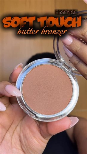 Obiiey M on Instagram: "Essence Soft Touch - Butter Bronzer 🍂🤎 If you are looking for a good and affordable bronzer, then this is it. They are so pigmented and blend like a dream. 🤎 I used the shade - 30 Creamy Almond Butter 🍂 ________ #bronzer #bronzermakeup #essencecosmetics #essencecosmeticssouthafrica #butterbronzer #bronzingmakeup"