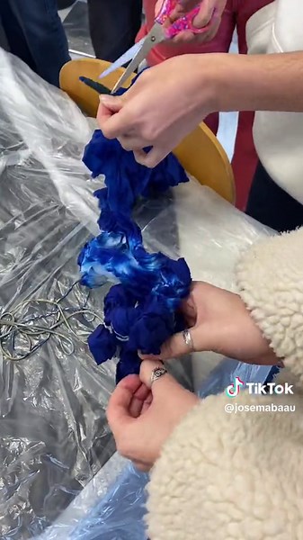 Hoy hacemos Shibori ✨ #shibori #texti #estampado #estampacion #tinte #moda #diseño #diseñodemoda #design