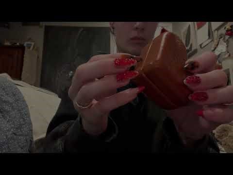 ASMR| slow tapping & scratching on random items for sleep ! 💤 No talking