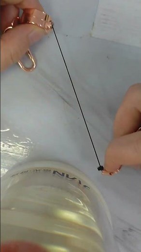 Retractable Key Holder Anti theft Metal Easy to pull Buckle Rope Elastic Keychain Sporty Retractable