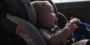 Experts say even if it's only for a few minutes, you shouldn't leave your child alone in the car