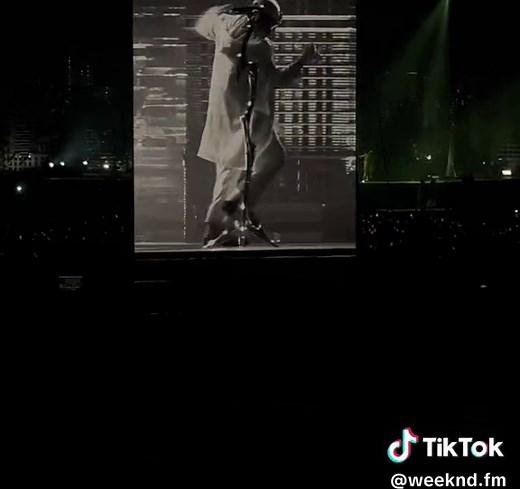 Mesmerizing Dance Moves by The Weeknd | After Hours Tour Highlights