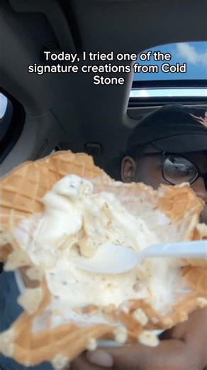 I Tried Cold Stone’s Banana Caramel Crunch #icecream #foodie #dessert #coldstonecreamery #food