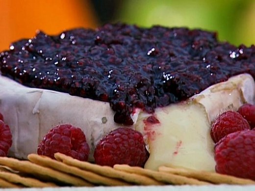 Gina's Grilled Brie & Berries