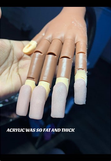 #beginnernailtech #beginnernails #beginnernailtechproblems #beginnernailtechtips #acrylicnails #acrylics #acrylicapplication #nail #nailtok #firstvideo #firstnails #frenchtipnail