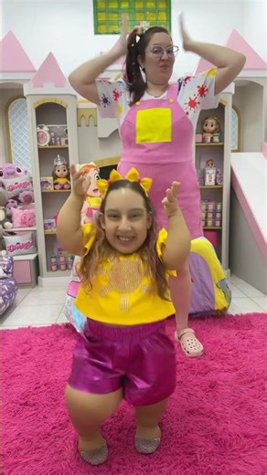 Eu Sou Maravilhosa - Música para crianças com MC Divertida e Nathizinha