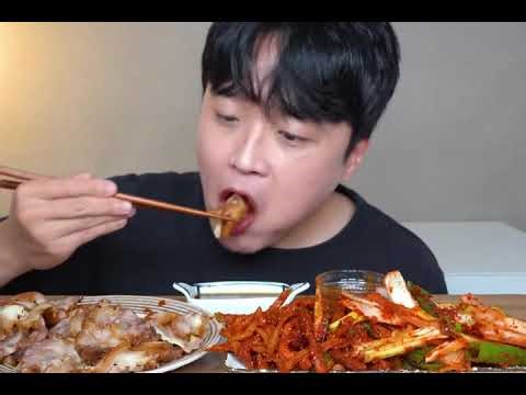 Braised Pork Trotters Feast 🍖🔥 So Juicy & Tender with Scallions 😍"@ rj 1mukbang