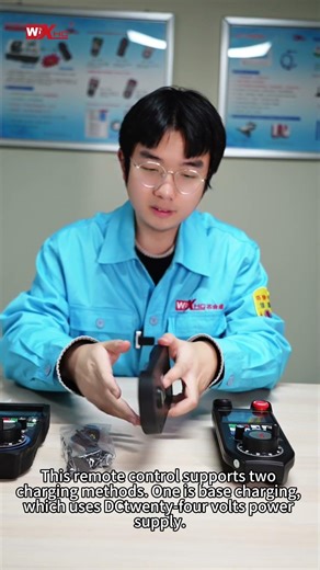 XHC Self Developed Two Kinds of Programmable CNC Wireless Remote Control's Comparison 1 #cncrouter