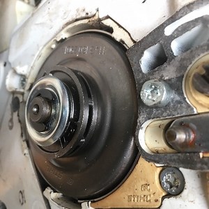 ヤフオクで購入した241C-Mに新品のバーとチェーンを購入したついでにスプロケットをリム式に交換しました - 薪、欲しいんです。