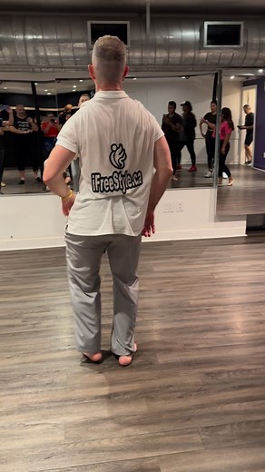 Salsa On2 Afro Cuban Fusion 👉🏽 www.iFreeStyle.ca 💃🏽 @ifreestyledance @angusdirnbeck 🎶 #salsaon2 #salsa #salsaclasses #mambo#torontodancing #salsamusic #torontodance #torontoclasses #latindance #torontolatinmusic #torontothingstodo #torontofun #meetup #torontoArts #torontoculture #torontoArts #salsagroupclasses #bachata #shines #beginner #intermediate #advanced #pachanga #chachacha | iFreeStyle.ca Latin Dance Company (Salsa On2 | Dominican Bachata | Cha Cha)