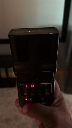 Quick video of Canon 300TL flash test