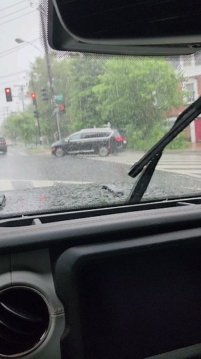 It's coming down! Heading into work, tracking the rain for you today. See you at 4,5&6 | Doug Kammerer