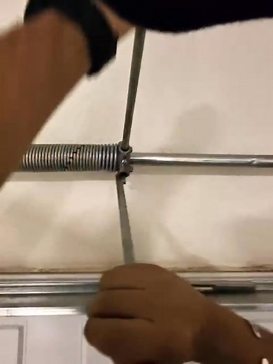 💥 Heard a loud BANG in your garage? That’s probably your garage door spring snapping! 😱 Springs carry the full weight of your garage door every time it opens and closes. Over time, they wear out, stretch, and eventually crack or break — leaving your door heavy, stuck, or unsafe to use. ⚙️🚪 Don’t try to fix it yourself — broken springs can be dangerous! ⚠️ 📞 Call Rene at (619) 751-7012 from Trinity Garage Door Service — your trusted local experts in spring replacement all across San Diego Cou