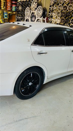 Crown Changing: Installing 18 Inch Rims and Tires