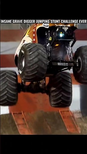 INSANE GRAVE DIGGER JUMPING CHALLENGE 💀 || #unique #stunt #monsterjam #sports #shorts #monstertruck