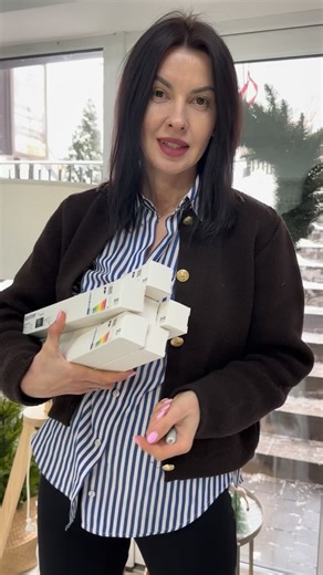 Доставка IKEA| Івано-Франківськ| ІКЕА on Instagram: "Тонка, легка лампа ROLFSTORP — закріпіть її там, де вам потрібно🙌🏻 ➕має вбудоване світлодіодне освітлення, яке служить 25000 год 👌🏻 Це еквівалентно приблизно 20 років, припускаючи, що лампа увімкнена по 3 години на день. ➕Яскравість світла регулюється — 3 різні рівні інтенсивності світла, які можна змінити легким дотиком пальця ✔️Можна підключати за допомогою USB-порта до компʼютера, павербанка та EcoFlow ✔️може працювати від 3 батарейок А