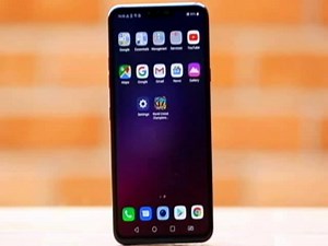 2.8K views | We review the LG V40 ThinQ and test out its highly-anticipated features including the stunning OLED display. We also pit the Honor View 20 against the OnePlus 6T, two smartphones battling it out at the same price point. And if you forgot to buy your special someone something this Valentine's Day, we have some apps that will appease your partner. | NDTV | Facebook