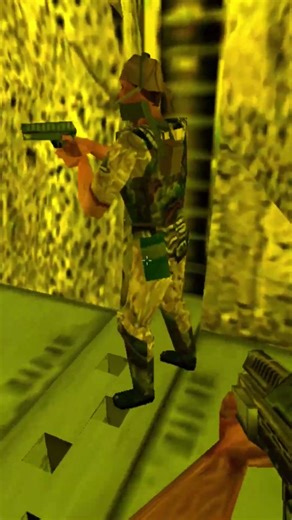 Well That Was A Weird Glitch in AVP Classic 2000
