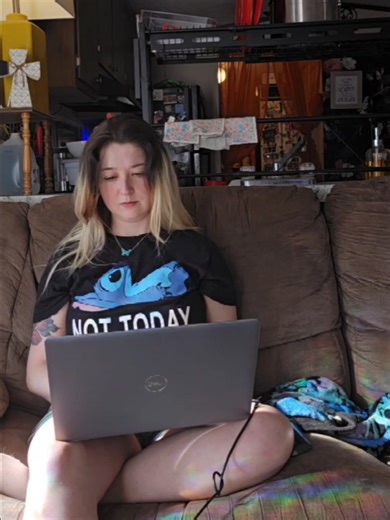 Afternoon of a work from home wife ☀️🧹😃 #workfromhomewife #manufacturedhomes #trailerhome #fypシ #mondaymornings