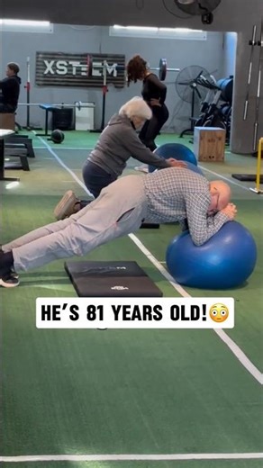 81 Year Old Crushes A CORE WORKOUT!🤯