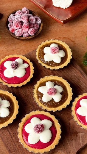 1.8K views · 341 reactions | These beautiful Flower Tarts with Honey...