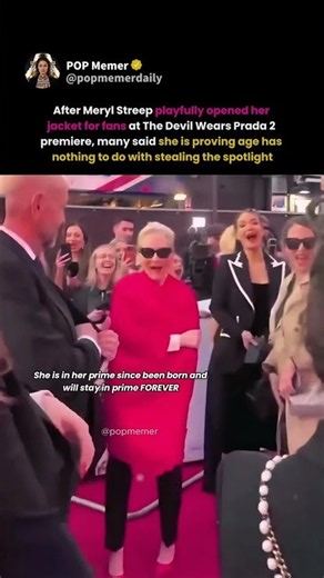 meryl streep's playful red carpet moment has fans saying she's still in her prime 😭❤️ #merylstreep